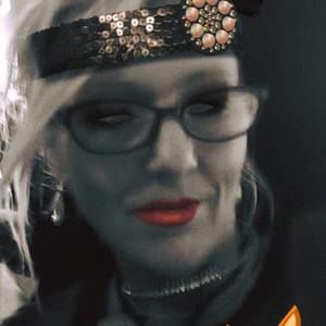 Meet your Posher, Tanya